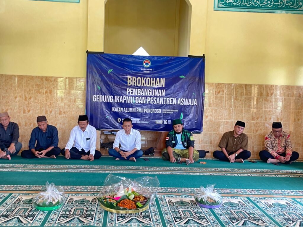 Bangun Kemandirian Gerakan, IKAPMII Ponorogo Resmikan Pembangunan Gedung dan Pesantren Aswaja dengan Brokohan